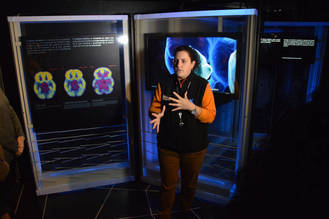 La Obra Social 'la Caixa' instala en Azuqueca la exposición 'Hablemos de drogas'