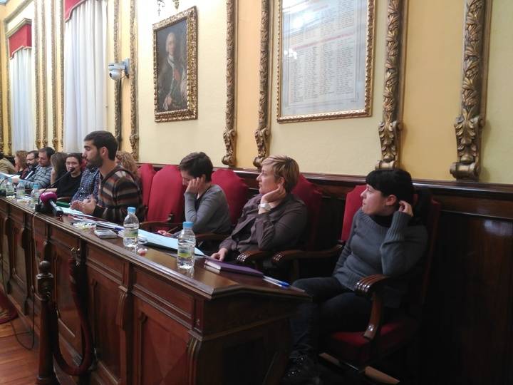 El Ayuntamiento de Guadalajara solicitará al Ministerio de Fomento la creación de una línea de transporte público por la R-2