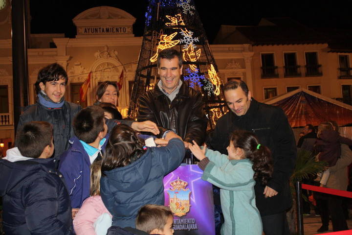 Casi dos millones de leds iluminarán esta Navidad a Guadalajara desde la tarde de este viernes