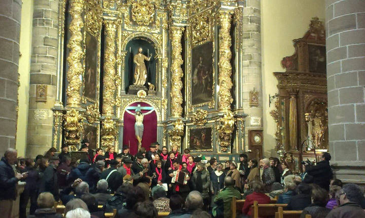 Atienza volvió a dar la bienvenida a la Navidad con el Certamen de Villancicos