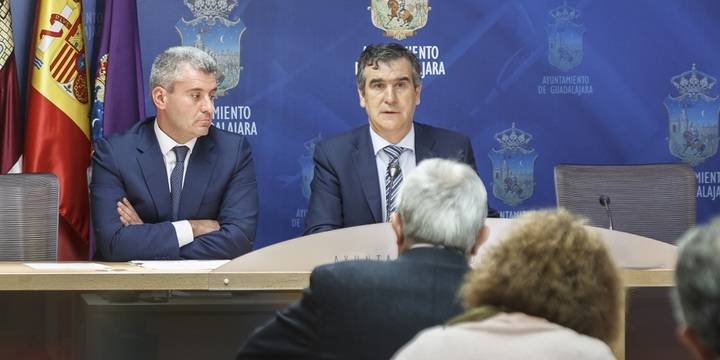 Román: El Presupuesto 2017 es inequívocamente social y apuesta claramente por la creación de empleo