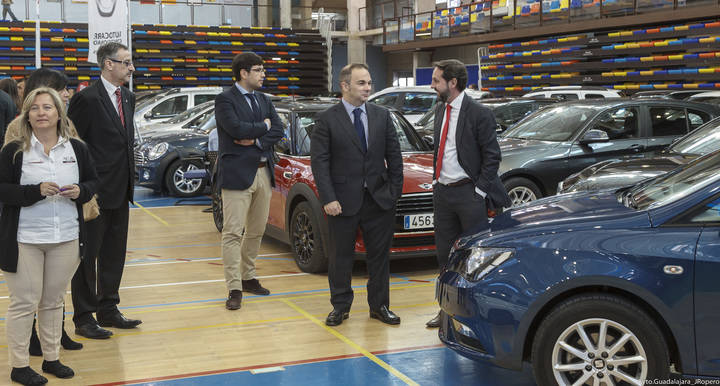 Jaime Carnicero inaugura la novena edición del Salón del Automóvil de Guadalajara