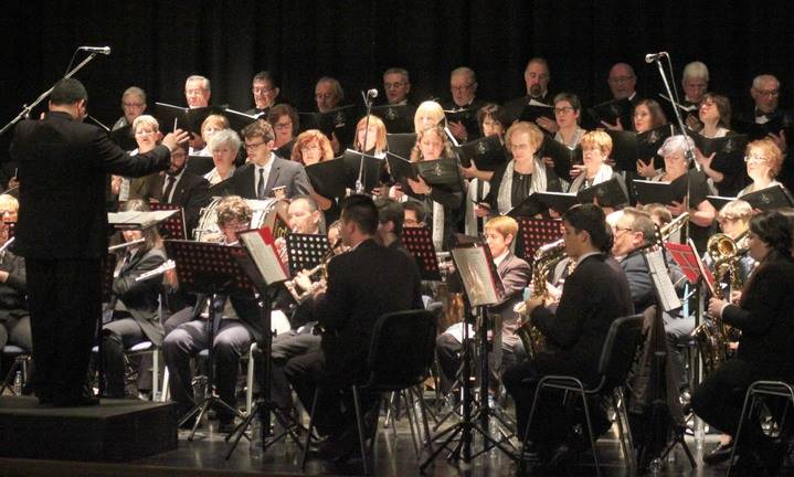 Soberbio Concierto de San Blas, con la Banda y la Coral de Azuqueca, y el Coro Infantil de Cabanillas