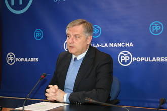 Cañizares: Cospedal abrió y pagó 13 centros de salud y 13 quirófanos, pese a que Page quería cerrar hospitales