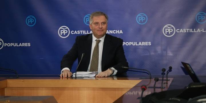 Cañizares denuncia “diez engaños, mentiras y ataques a la sanidad pública por parte de Page”