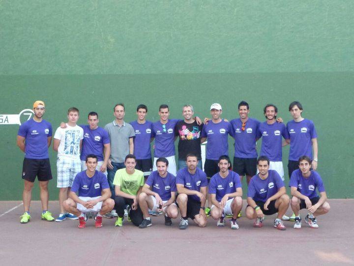 El frontenis de Guadalajara continúa sus ligas pese a la lluvia