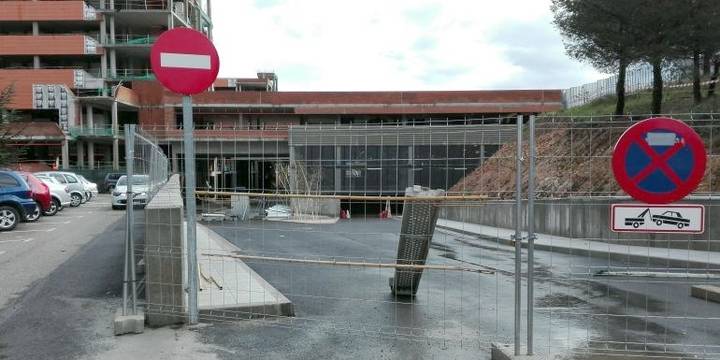 Denuncian “afán recaudatorio” de Page con el parking del Hospital de Guadalajara y le exigen que ponga fecha a su apertura