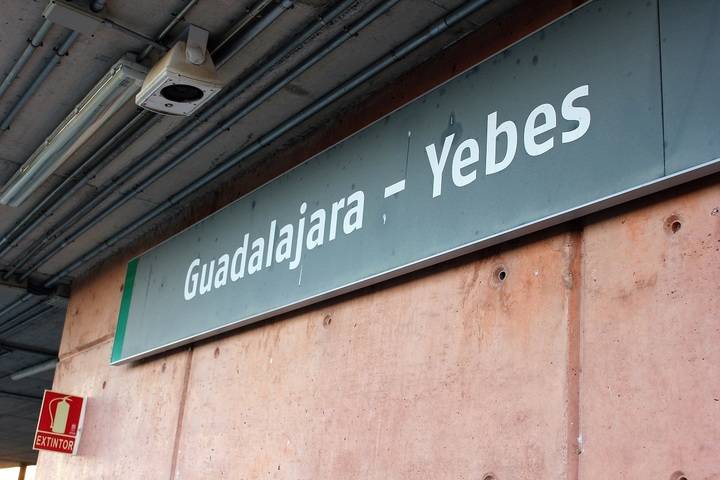 Yebes quiere que la estación de AVE de Guadalajara tenga los mismos servicios que otras capitales