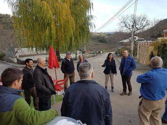 El presidente de la Diputación visita las localidades de Puebla de Valles y Valdesotos