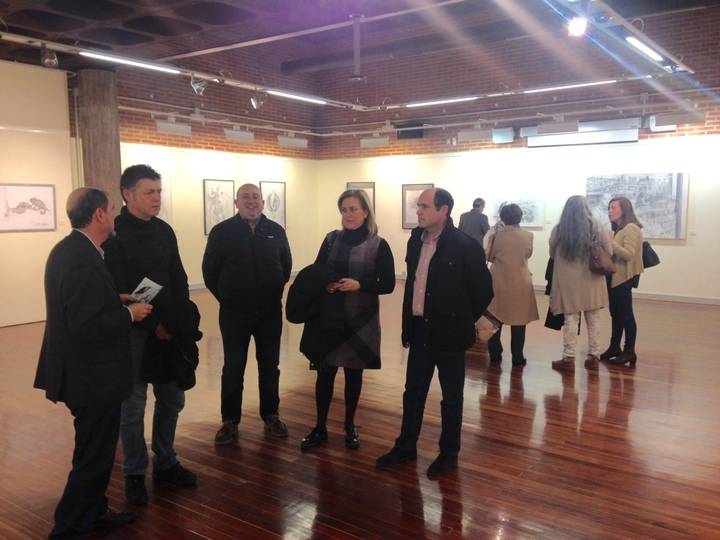 Inaugurada la exposición con los premios de Dibujo y Fotografía 2016 de la Diputación de Guadalajara