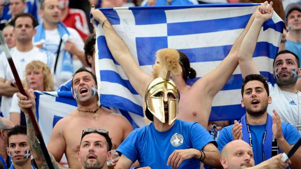 Grecia suspende el fútbol por no aceptar 