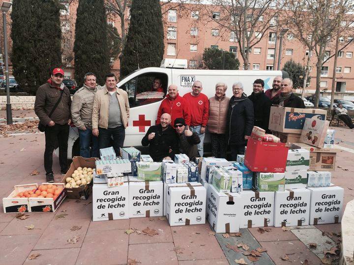 La Asociación Cultural La Isabela logra una tonelada de alimentos para Cruz Roja