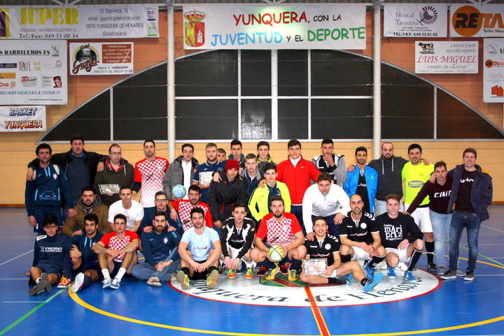 Los Barrileros FS ganan en Yunquera su propio torneo de Navidad