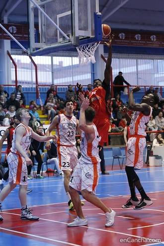 Un mermado Isover Basket Azuqueca iguala su mejor racha ganadora en EBA