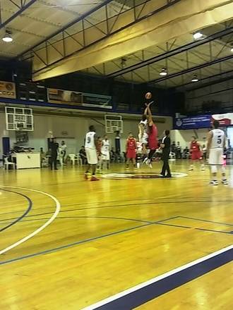 El Isover Basket Azuqueca sin opciones ante el Naútico de Tenerife