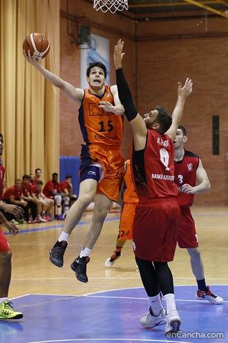 Un mermado Isover Basket Azuqueca se deja el partido en Villarrobledo en los &#250;ltimos minutos 