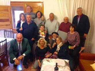 El presidente de la Diputación de Guadalajara felicita a Alejandro Alonso, de Arbeteta, en su 100 cumpleaños