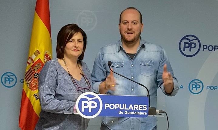 “El PSOE de Yunquera bloquea la gestión de los servicios de ayuda a domicilio y limpieza de instalaciones municipales”