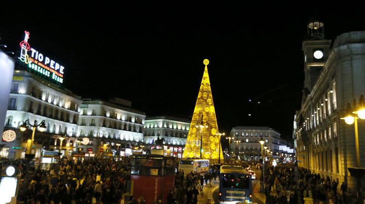 La alcaldesa Carmena cerrará al tráfico el centro de Madrid estas navidades