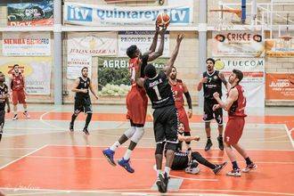 El Isover Basket Azuqueca cierra la primera vuelta con un partido muy completo ante Torrelodones