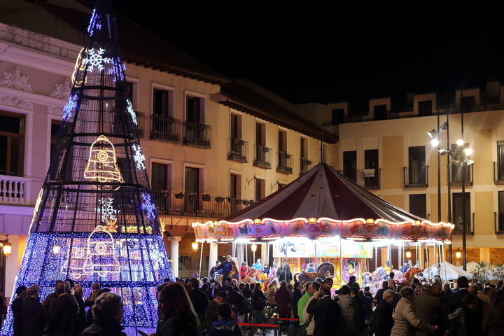 El alcalde de Guadalajara inaugurará esta tarde el mercado navideño de la Plaza Mayor