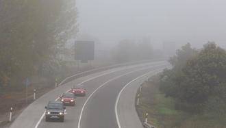 Atención en el tráfico por carretera, varias provincias en alerta por bancos de niebla