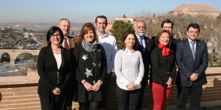El PP denuncia que Page “quiere dar la puntilla a los Ayuntamientos de Guadalajara”