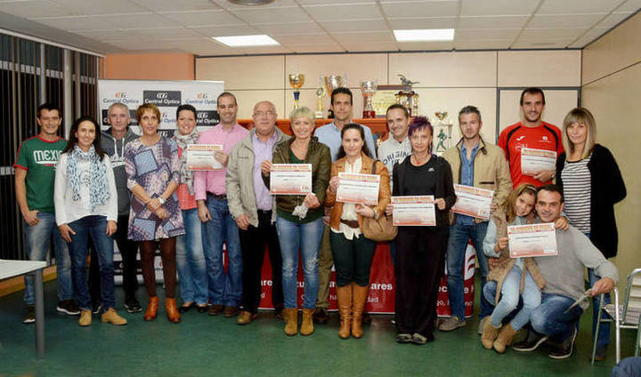Los vencedores del torneo de pádel. Fotografía: Álvaro Díaz Villamil/Ayuntamiento de Azuqueca