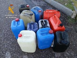 La Guardia Civil detiene a cuatro personas por robar gasóleo