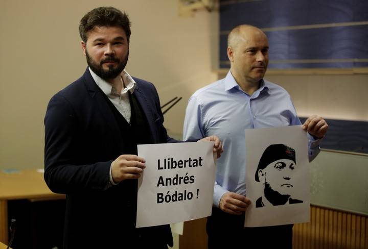 Rufián, de trabajar en H&M a cobrar más que Rajoy: 105.150 euros brutos al año