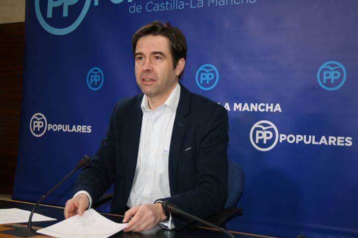 Robisco: “La subida de impuestos de Page hace que el paro baje en Castilla-La Mancha menos que en Madrid”