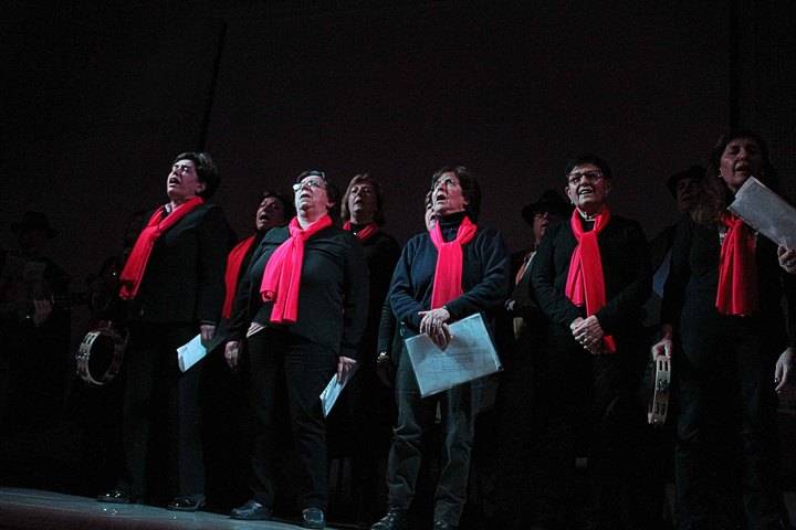 Tamajón dio la bienvenida a la Navidad con villancicos