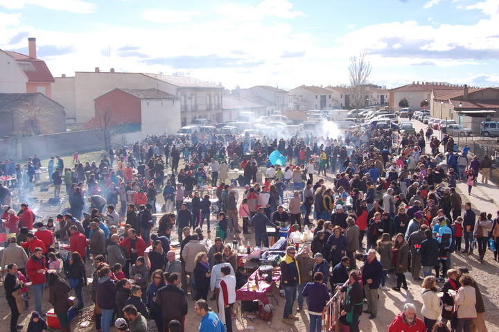 Gran participación y una alta calidad en los guisos en III Fiesta de la Patata de Yunquera de Henares