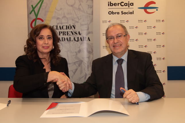 Ibercaja renueva sus ayudas a la Asociación de la Prensa de Guadalajara