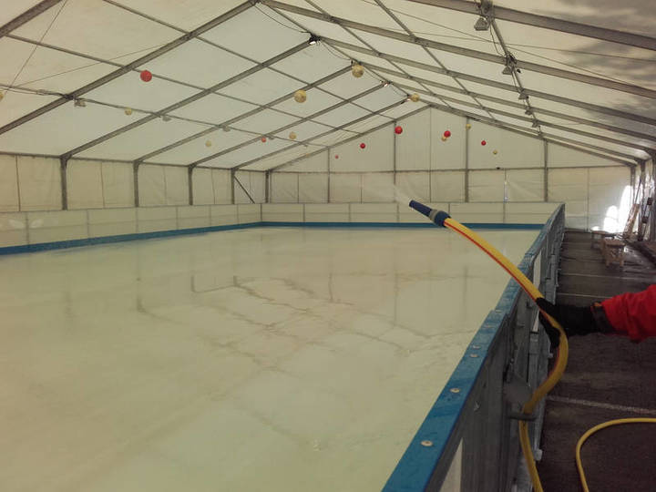 El domingo se inaugura la Pista de Hielo en la Plaza Navideña de Azuqueca