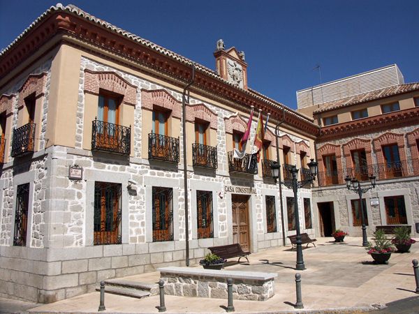 El alcalde del PSOE de Sonseca compra a su yerno material para el ayuntamiento valorado en 45.000 euros