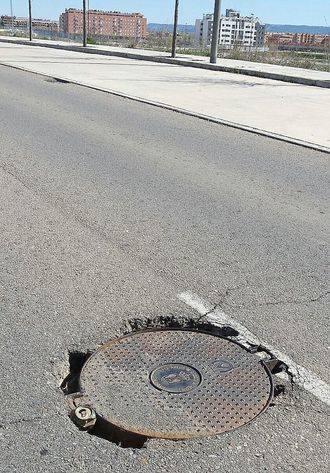 El PP de Azuqueca recoge quejas de los vecinos y exige al alcalde acabar con las deficiencias del alcantarillado