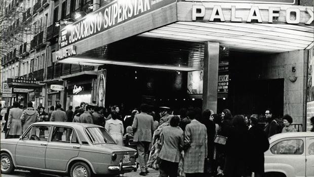Después de 55 años, cierra el cine Palafox echando la película Casablanca