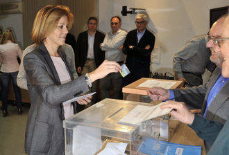 Cospedal (2.694 votos) se merienda a Medina (112 votos) y será la única candidata a presidir el PP de Castilla-La Mancha