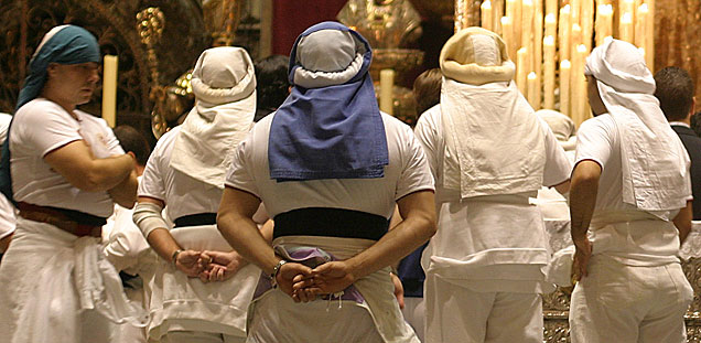 Recomendaciones de los fisioterapeutas a los costaleros de Castilla-La Mancha