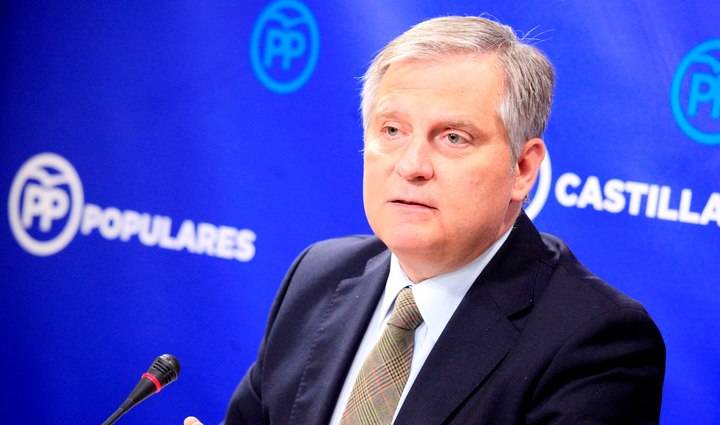 Cañizares denuncia “el ataque sin precedentes de Page a la UCLM, ninguneando a la institución”