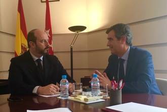 Román plantea al consejero de Transportes de Madrid medidas para mejorar las comunicaciones con Guadalajara