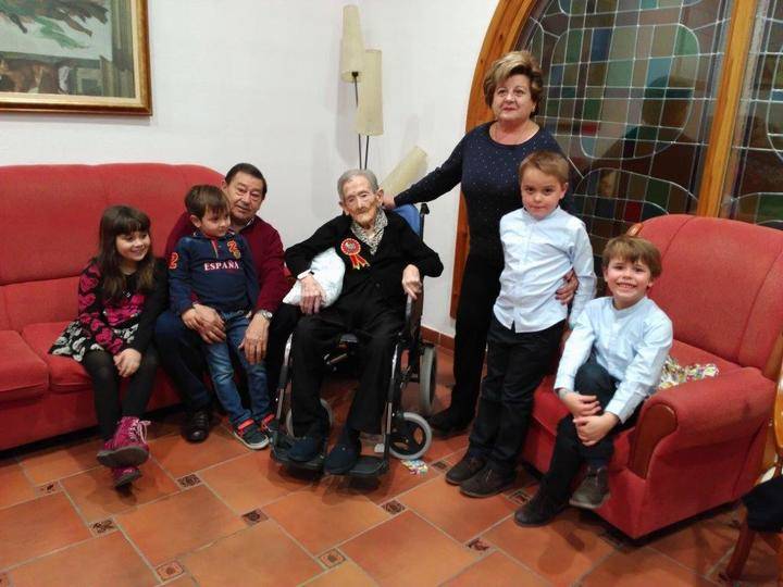 Doña Petra Terrel cumplió cien años en Sigüenza