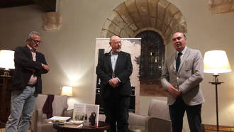 Éxito de la velada literaria protagonizada por el 'Planeta' Juan Eslava en el Parador de Sigüenza