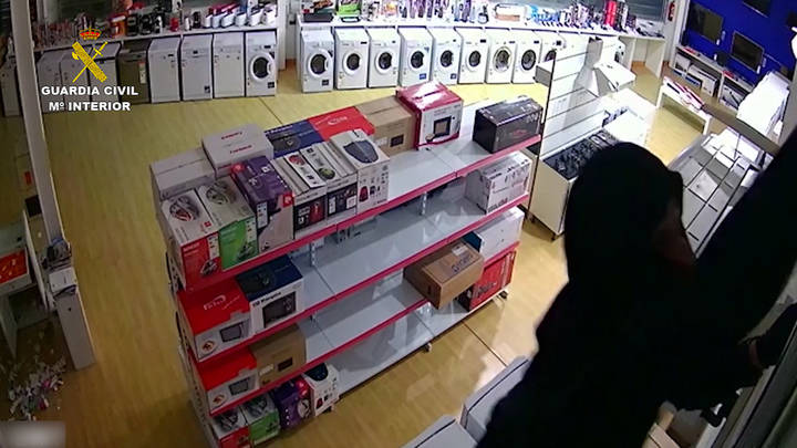 La Guardia Civil desarticula una organización criminal especializada en el robo por alunizaje