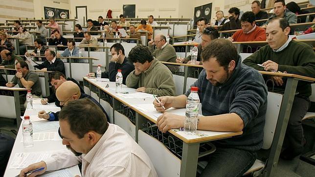 El Diario Oficial publica la convocatoria de oposiciones para la Junta de Comunidades de Castilla-La Mancha