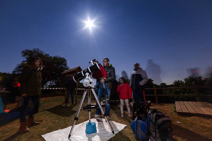 Valdenazar o el precio de la mirada fascinada de un niño al ver por primera vez los cráteres de la Luna