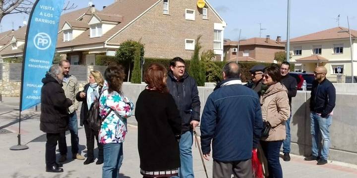 Denuncian problemas de accesibilidad en calles del barrio de Vallehermoso de Azuqueca y exigen soluciones al alcalde