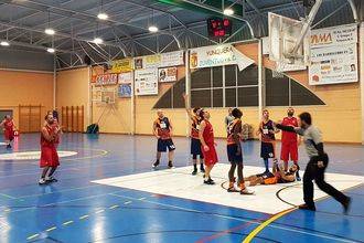 El JUPER Basket Yunquera asegura el factor cancha para los play off derrotando a CB. Rookies