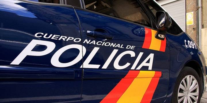 La Policía Nacional ‘pilla’ en pleno robo a un ladrón en un comercio de Guadalajara